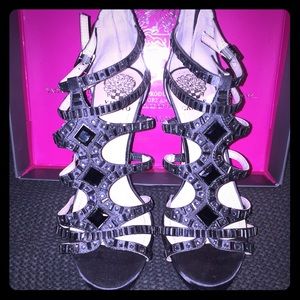 Vince Camuto "crista" steel gray heels