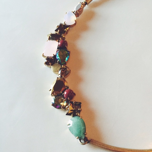 ❗️SALE❗️Crystal Foliage Braided Woven Necklace