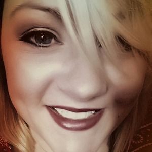 Meet your Posher, Leah