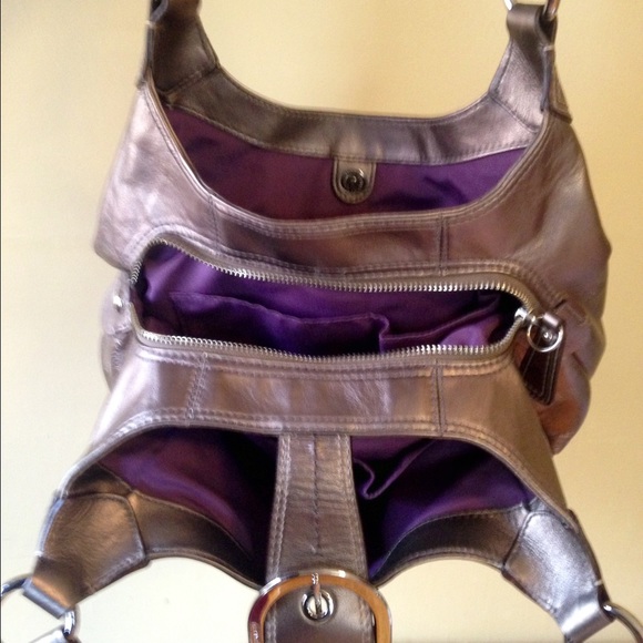 NEW Beautiful GOLD Coach!💕 - Picture 3 of 4