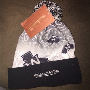 Mitchell & Ness winter hat brand new !! Black gray