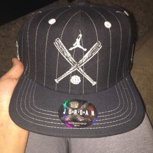 Jordan snap back
