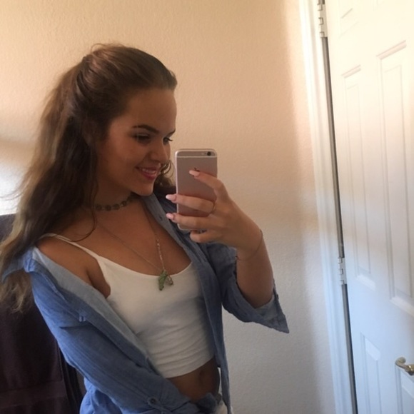 Meet your Posher, Tiffany - Picture 2 of 2