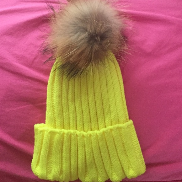 Neon yellow Pomp beanie