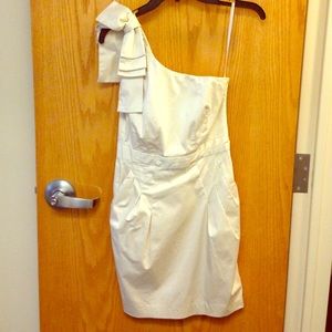 ❌SOLD❌French Connection Cream dress