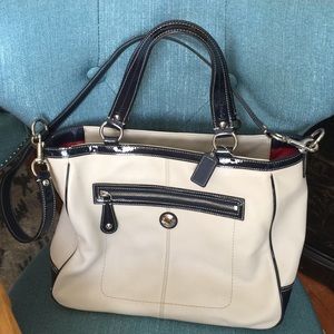 Almost new Coach leather tote bag