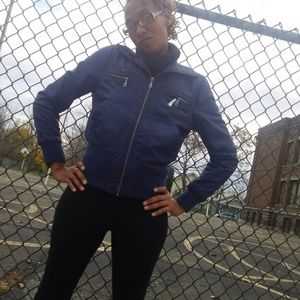 Meet your Posher, Janee