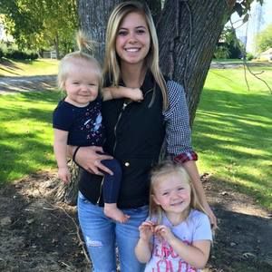 Meet your Posher, Brenna