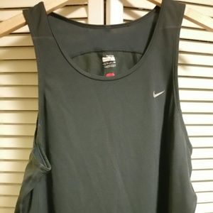 Nike top