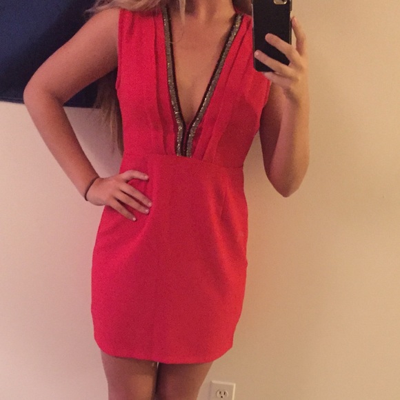 Làtiste by Amy Red Embellished Neckline Dress