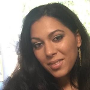 Meet your Posher, Kiomara