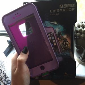 Like new authentic life proof 6 case