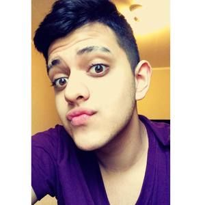 Meet your Posher, Luis