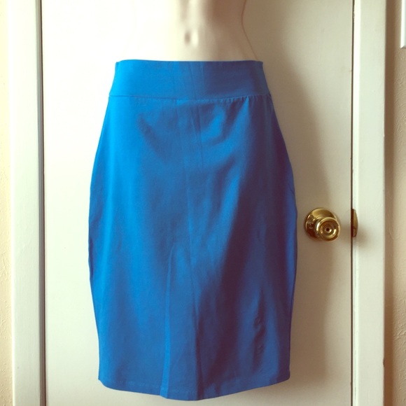 Pencil skirt and blouse set