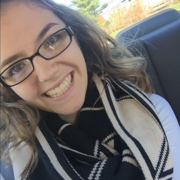 Meet your Posher, Melanie