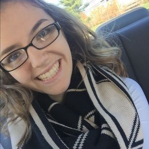 Meet your Posher, Melanie