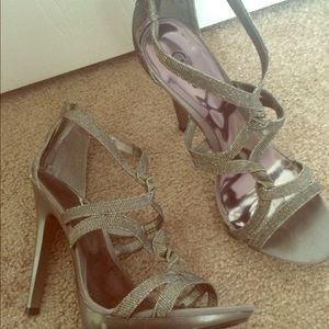 Shimmery, strappy 4" silver heels