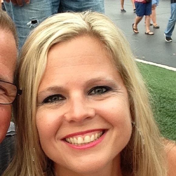 Meet your Posher, Annette