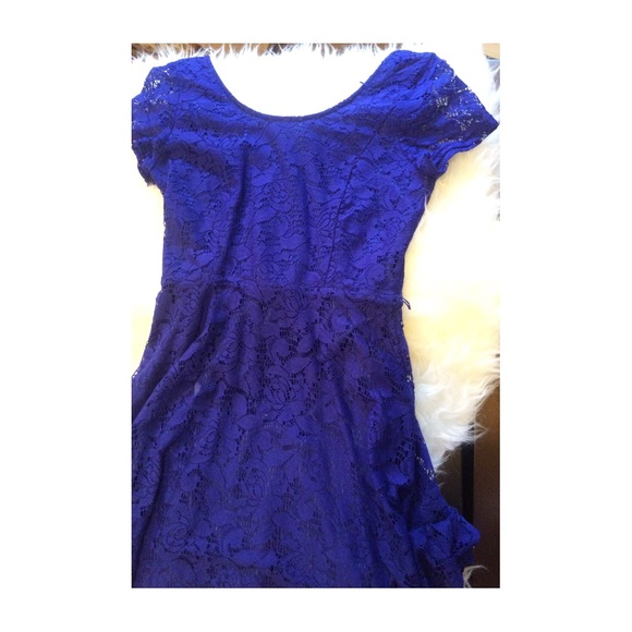 SOLD 😊 Like New! Royal blue boutique dress. - Picture 2 of 4
