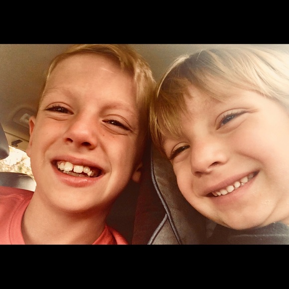 Meet your Posher, PoshPerks Christina @Freebies01 - Picture 6 of 11