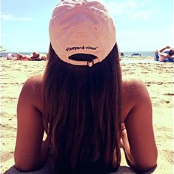 Vineyard vines pink baseball hat