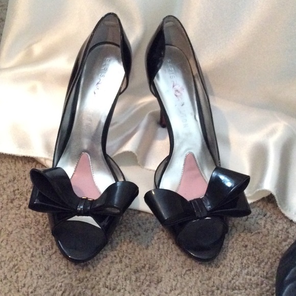 Black Bow Stilettos