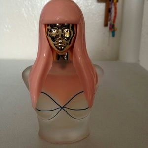Niki manaj purfume