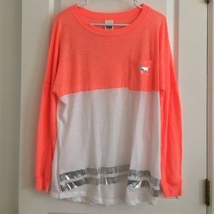 NWOT vs PINK spirit crew