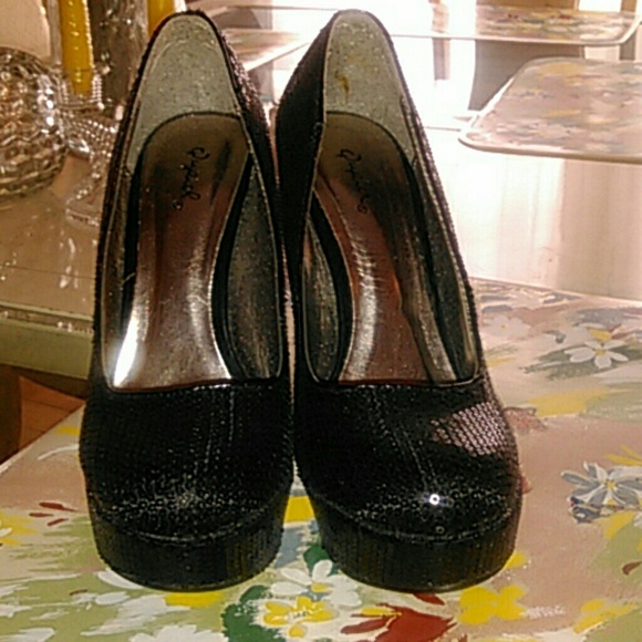 Super Cute Sequin Pumps