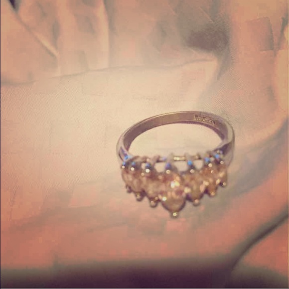 Charming light pink/purple ring size 8