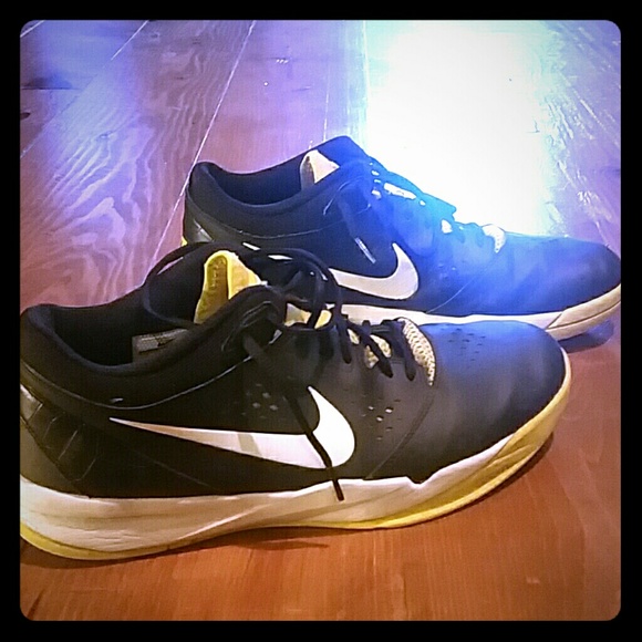 Nike Zoom AT Tero