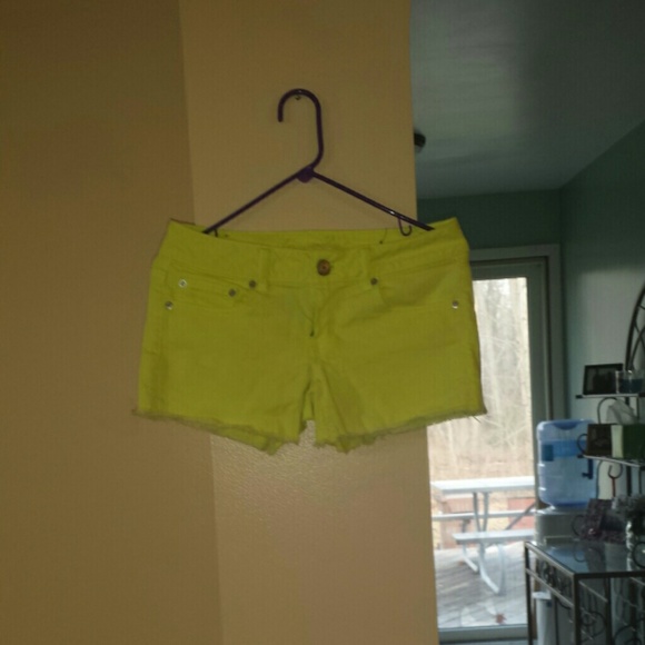 American Eagle bright yellow shorts