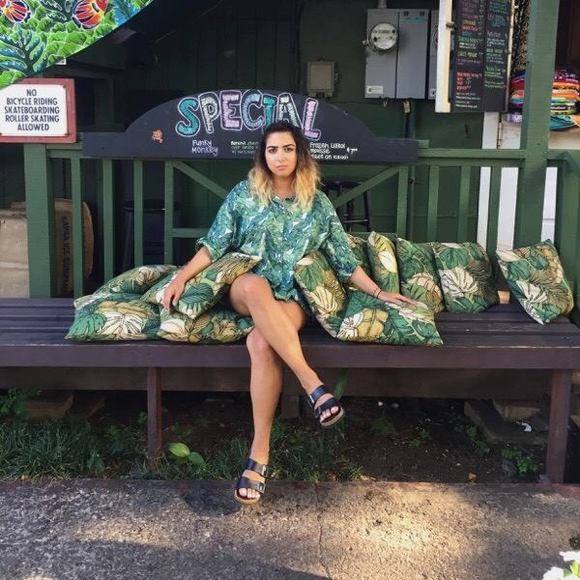 Meet your Posher, Jenna - Picture 1 of 1