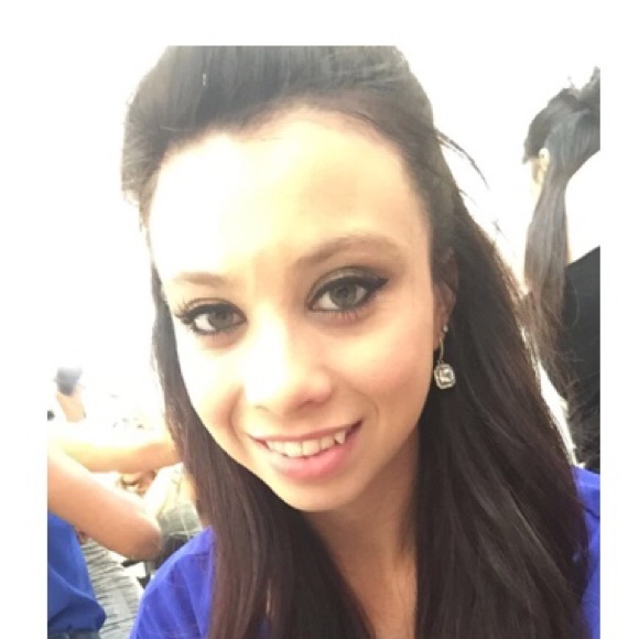 Meet your Posher, Nikki - Picture 1 of 1