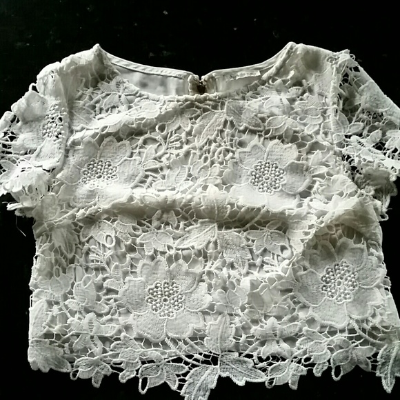 Lace overlay crop top