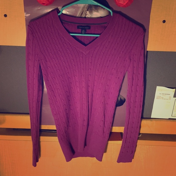 Tommy Hilfiger Vneck sweater