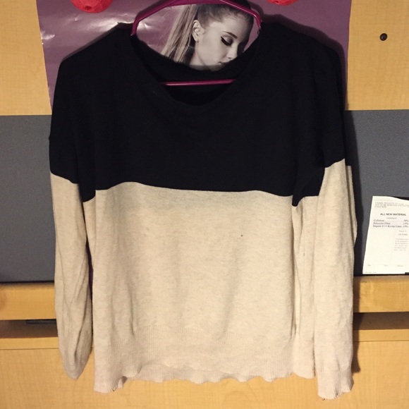 Black/White Marble sweater size s/m