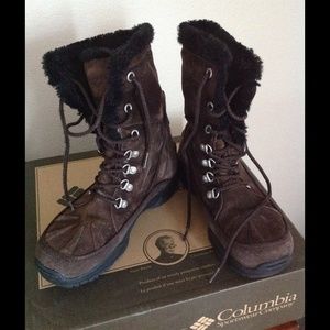 Columbia brown suede winter boots