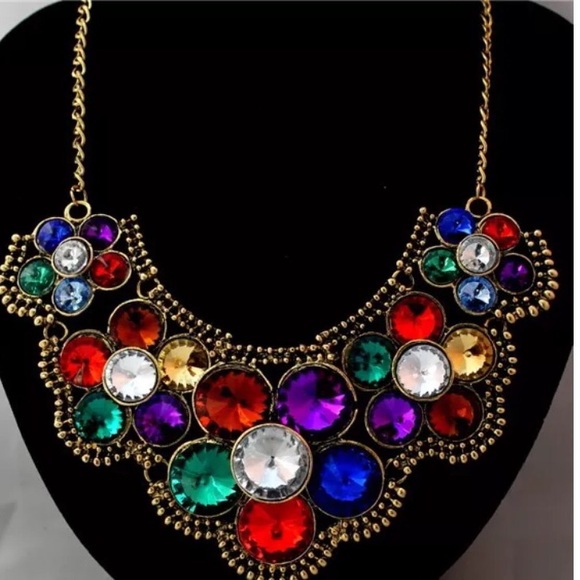 NEW Christmas Set Statement Earrings bib beauty