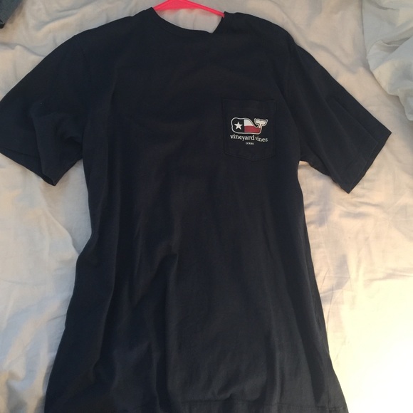 Vineyard vines small Texas t shirt never worn