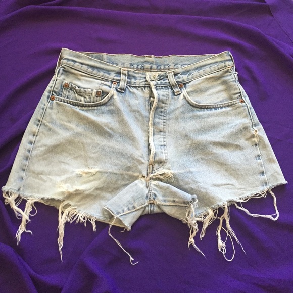 Levis Cut off Jean shorts 🐳