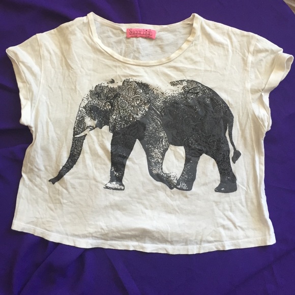 Elephant crop top 🐘
