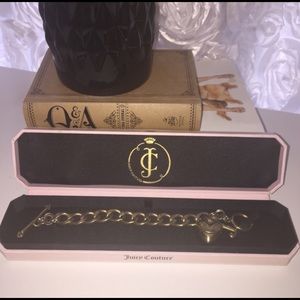 Juicy couture bracelet & necklace set! ✨