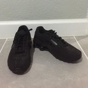 Black Suede and Patent Leather Nike Shox Size 7.5