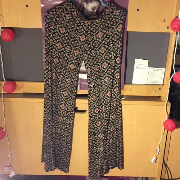 Tilly's design slim fit soft pants