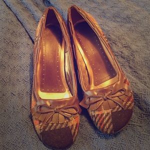 Brown and burnt orange stripe/houndstooth heels
