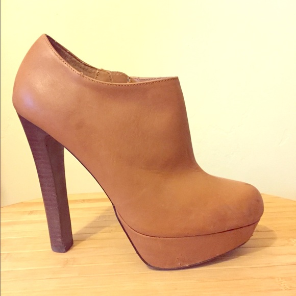 Steve Madden leather booties
