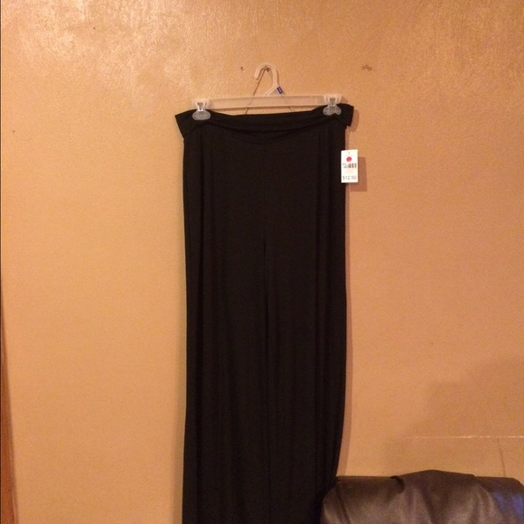 NWT Black palazzo pant