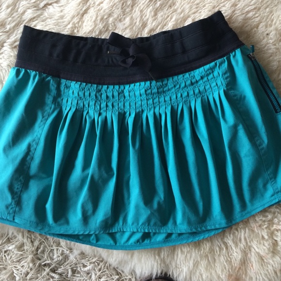 lululemon  runners skirt