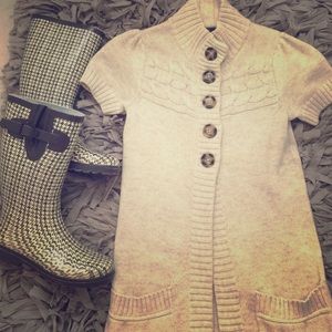 GAP Long Short sleeved Oatmeal Cardigan Small